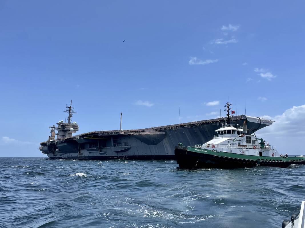 1068x801 USS Kitty Hawk to arrive Tuesday off South Padre Island