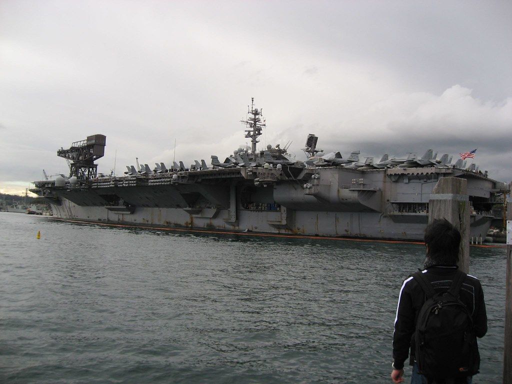1024x768 USS Kitty Hawk 011