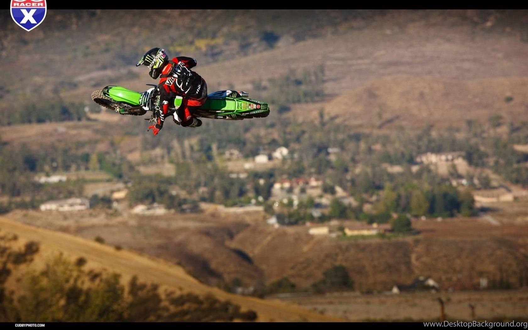 1680x1050 Ryan Villopoto 2010 Wallpaper Racer X Online Desktop Background