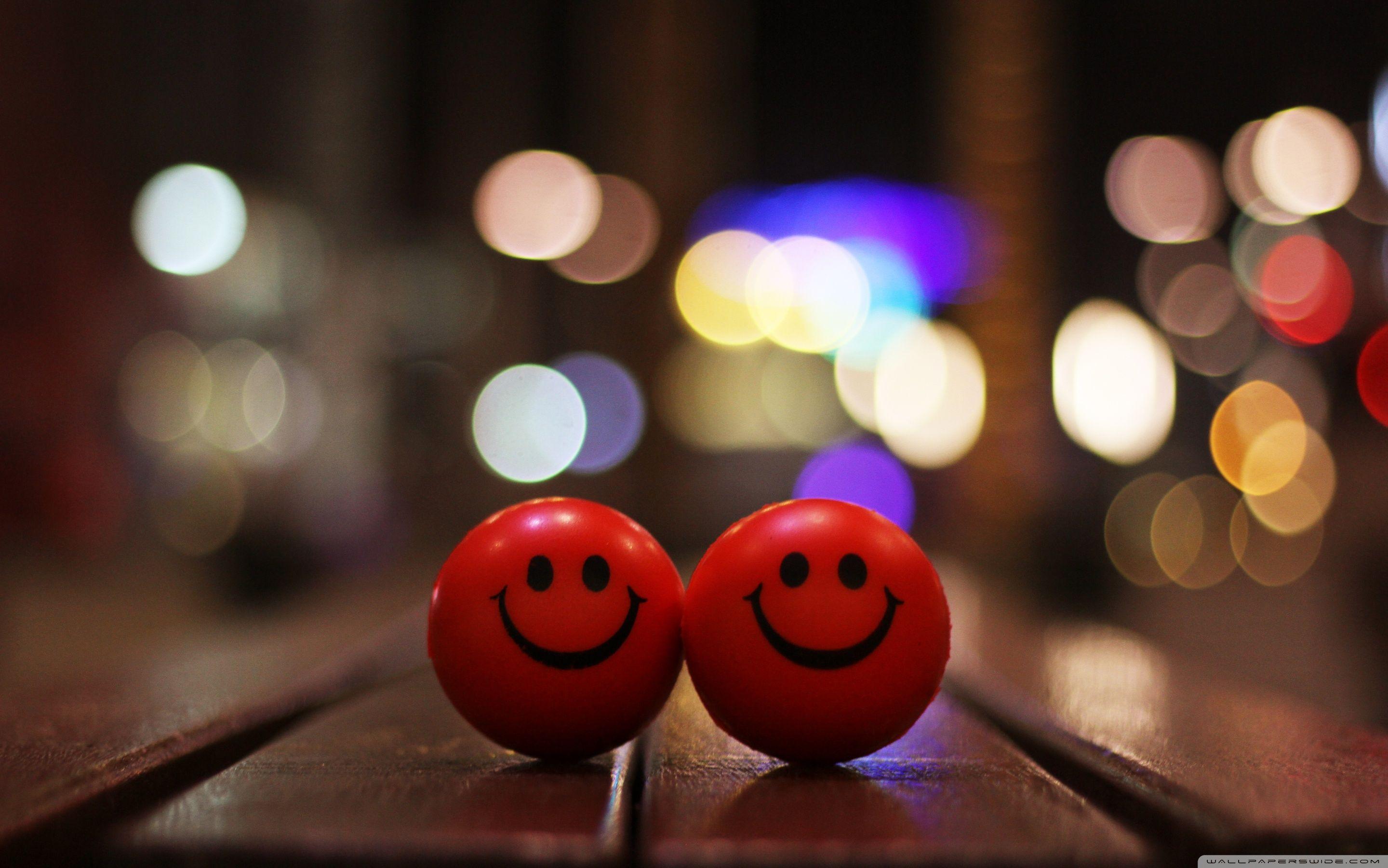2880x1800 Happy Smiley Ultra HD Desktop Background Wallpaper for 4K UHD TV