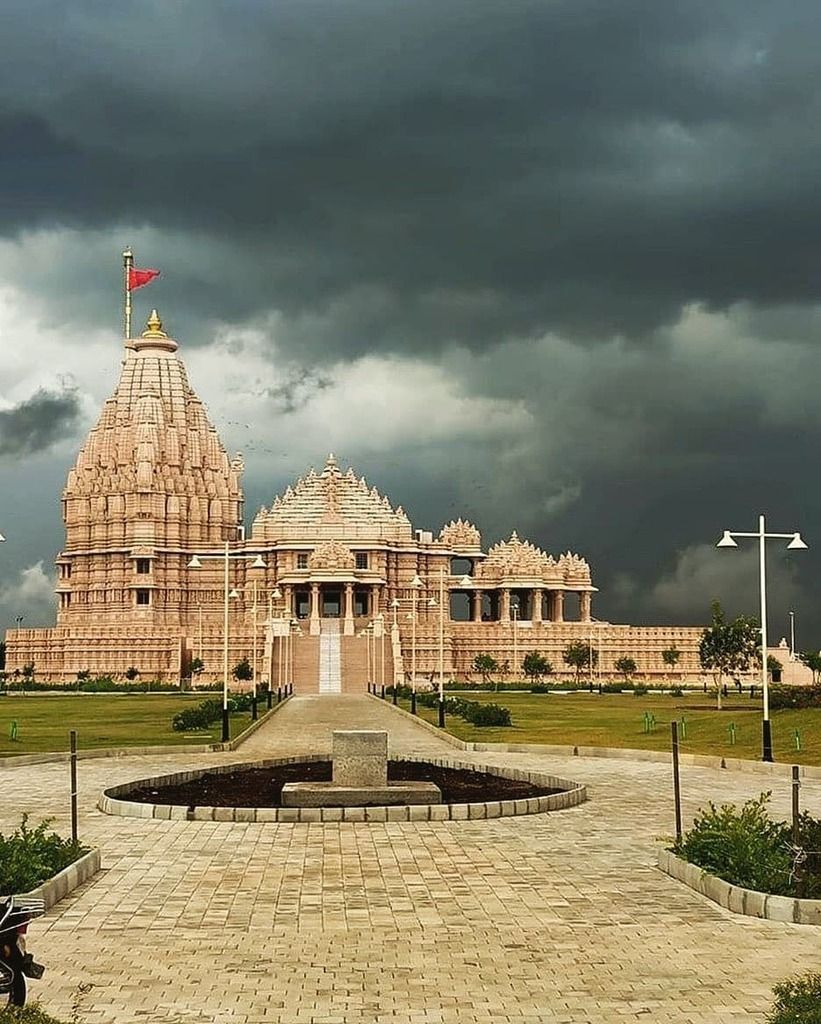 821x1024 Shree Khodaldham Kagvad