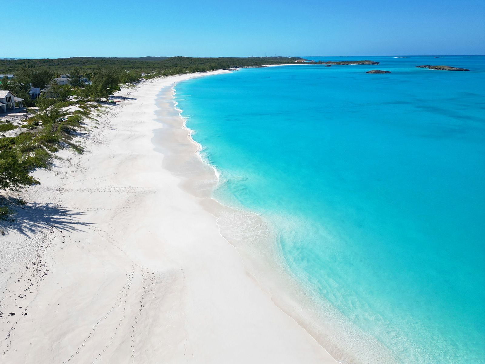 1600x1200 Epic Reasons to Visit Exuma Bahamas (You'll Be Obsessed!)