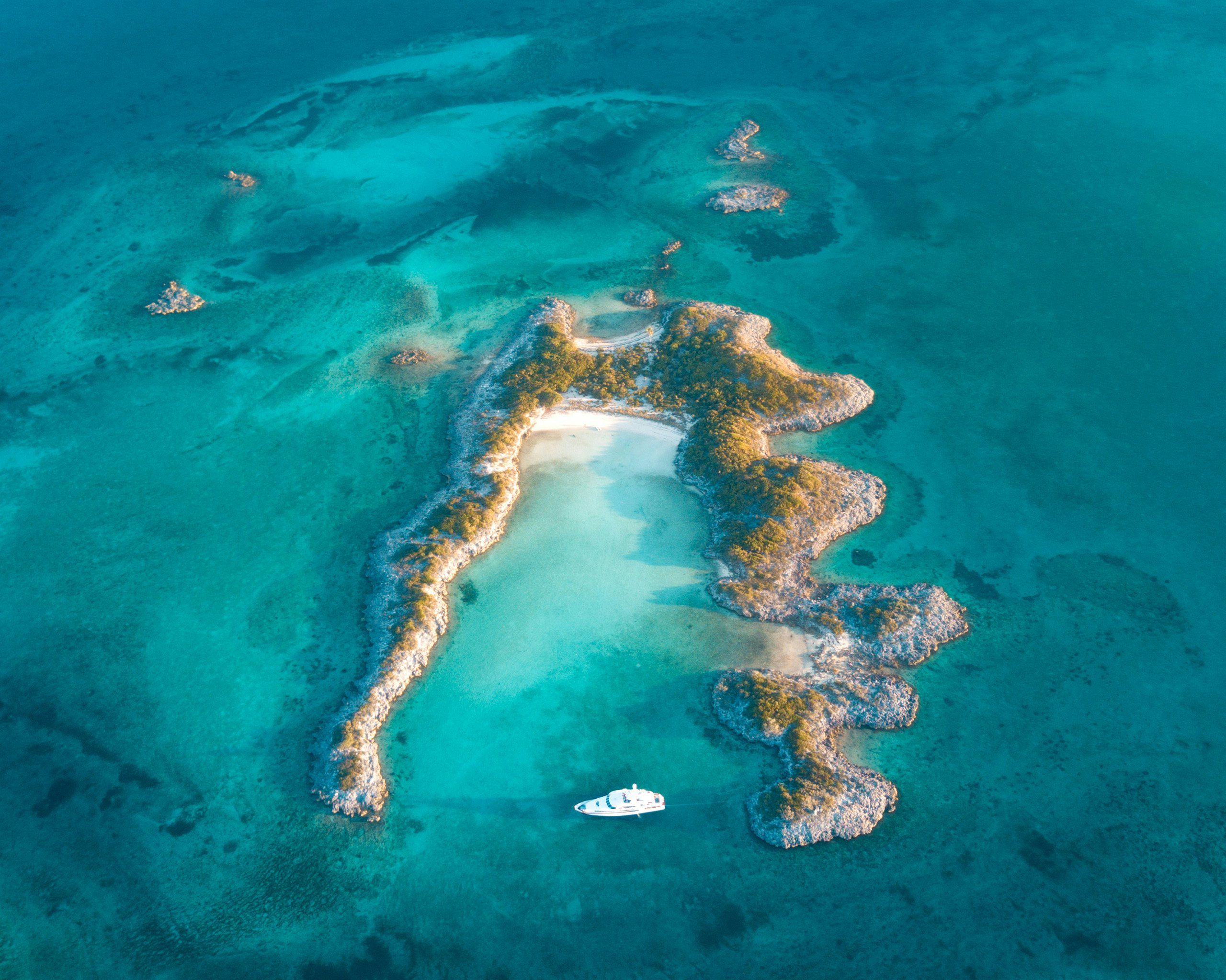2560x2048 Yacht Charter Exuma Islands. Luxury Crewed Private Rentals. Northrop & Johnson