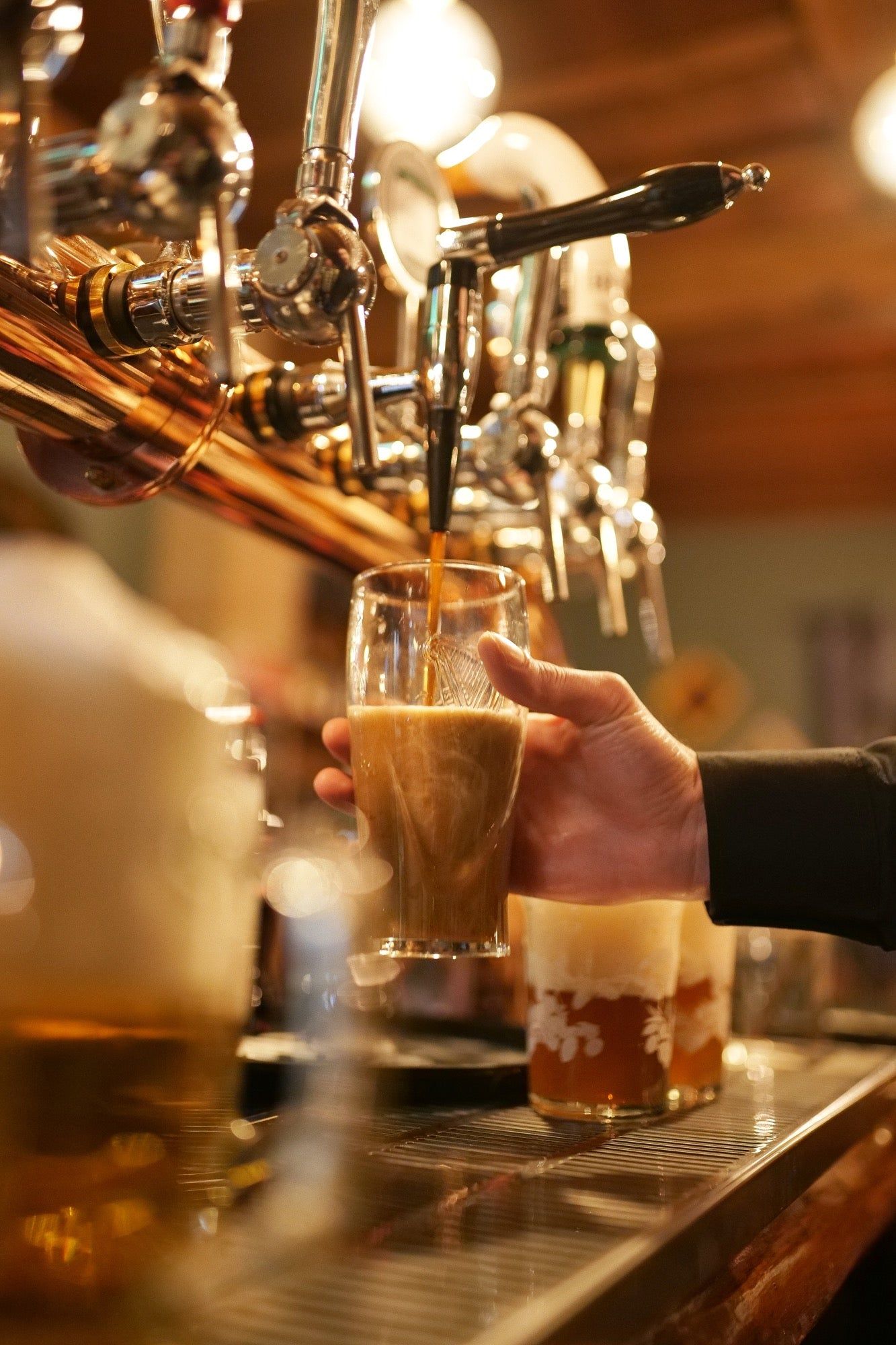 1333x2000 Why Draft Beer Is Just Better: A Celebration of Freshness and Flavor