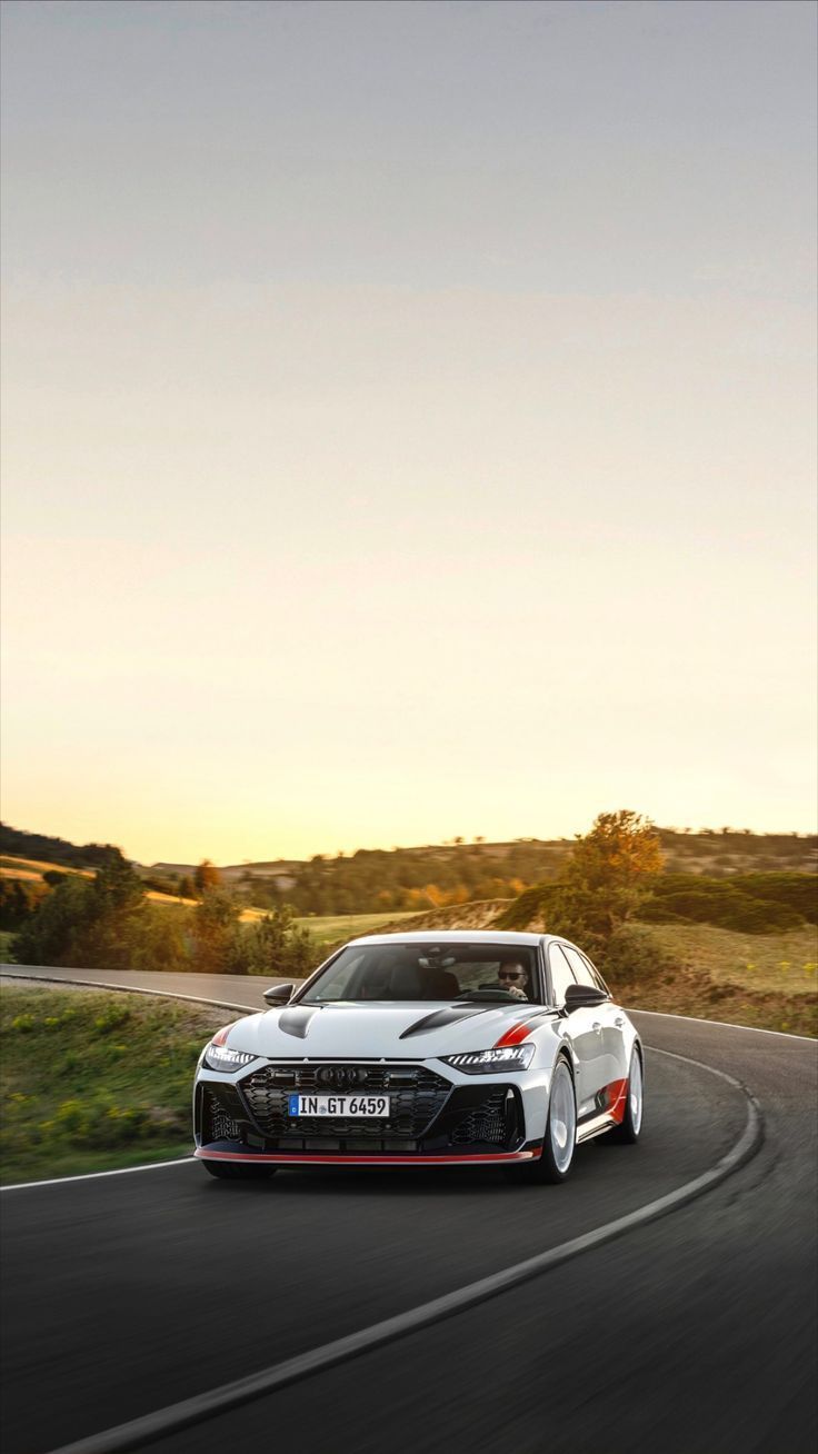 736x1308 Audi RS6 Avant GT 2024 hp. Autos, Biturbo, Moto
