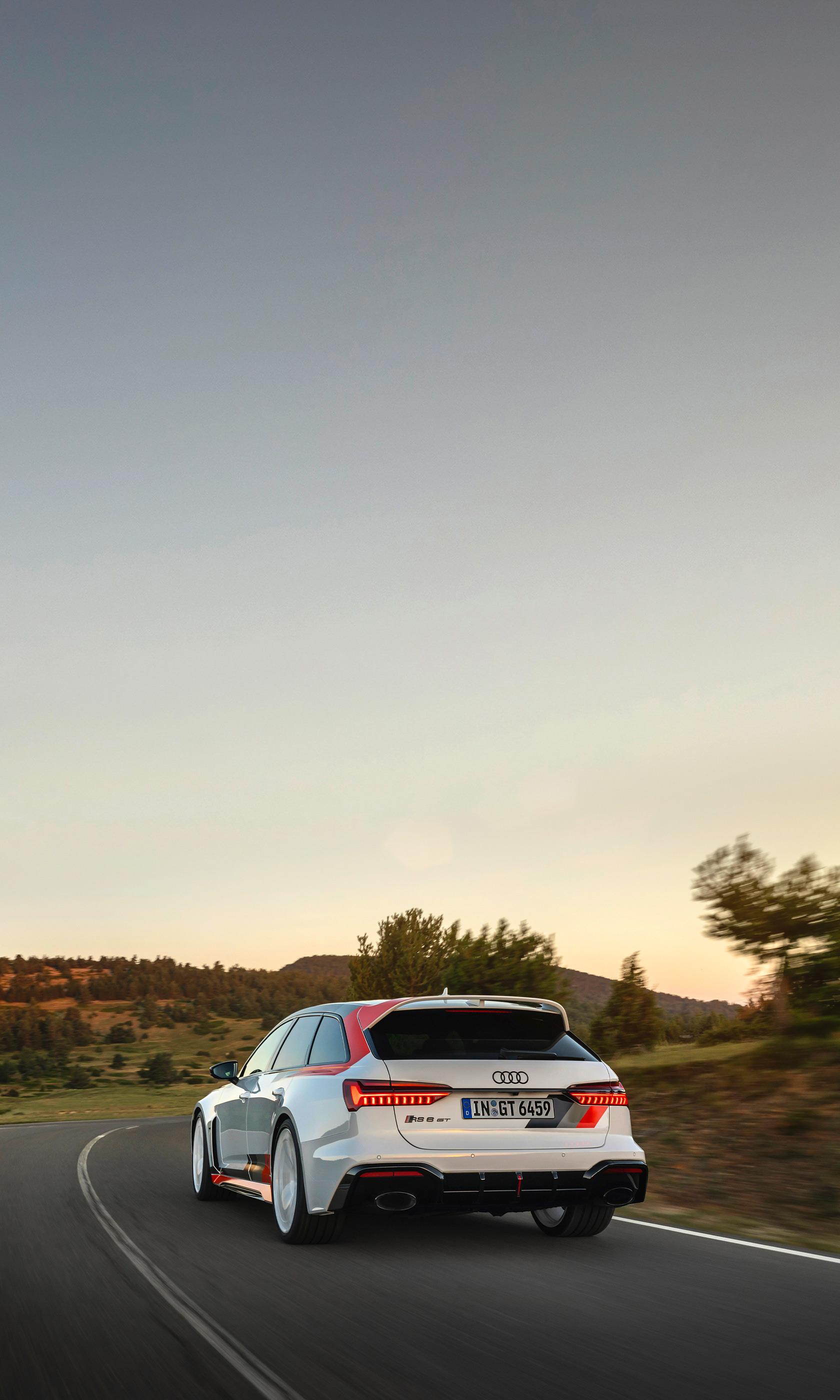 1680x2800 Audi RS6 Avant GT