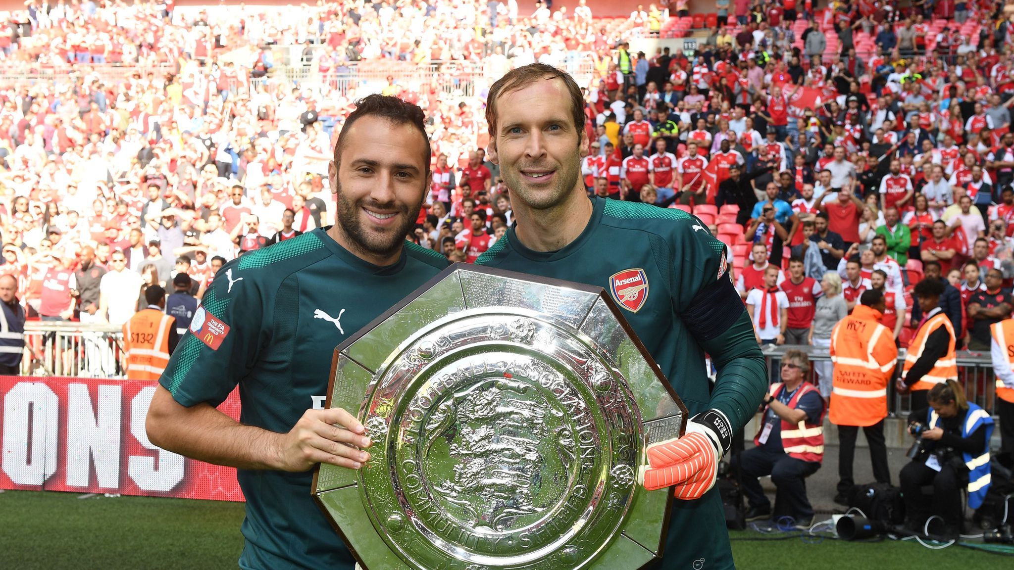 2048x1152 Petr Cech expects David Ospina to start for Arsenal in Carabao Cup final against Man City