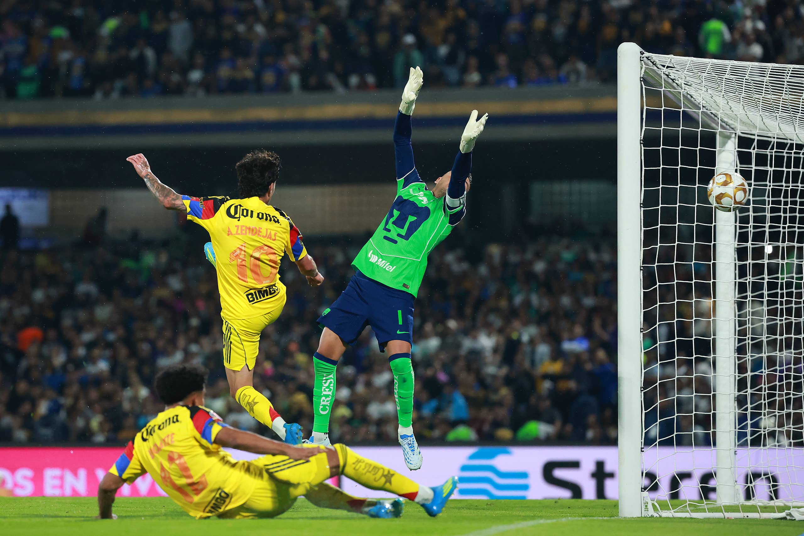2560x1707 USMNT Legend Kasey Keller Left Baffled By Alejandro Zendejas' World Cup Inclusion