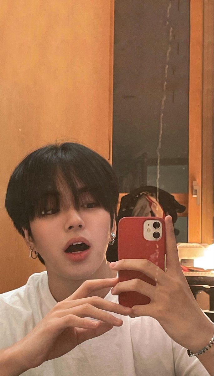 683x1200 JAEHYUK WALLPAPER/ LOCKSCREEN