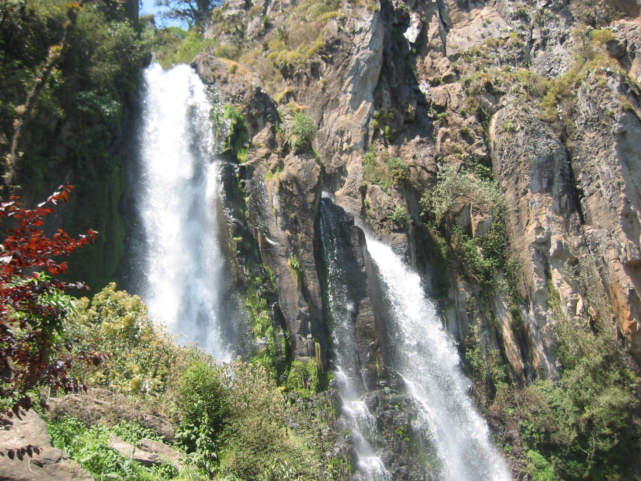 2048x1536 Waterfalls at Zacatlan, Mexico