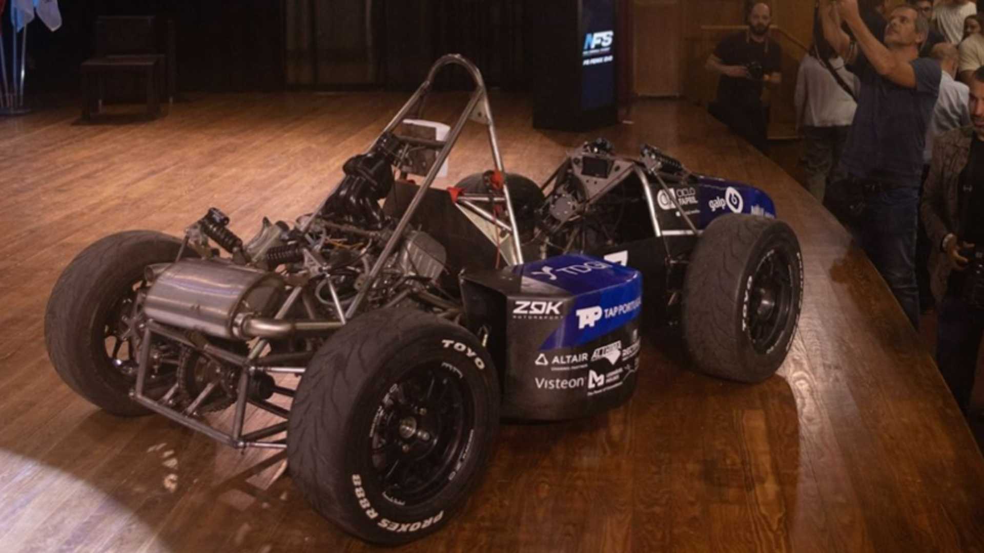 1920x1080 NOVA Formula Student presents FS FENIX EVO