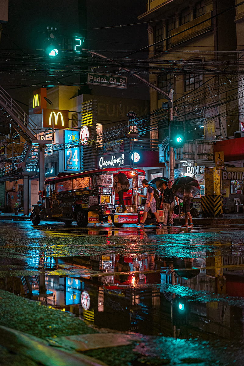 800x1200 Pedro Gil Taft, commute, commuters, jeepney, manila, night graphy, people, philippines, HD phone wallpaper