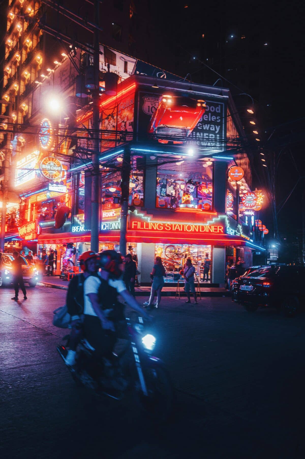1200x1803 Metro Manila truly comes alive after the sun sets. Lifestyle.INQ