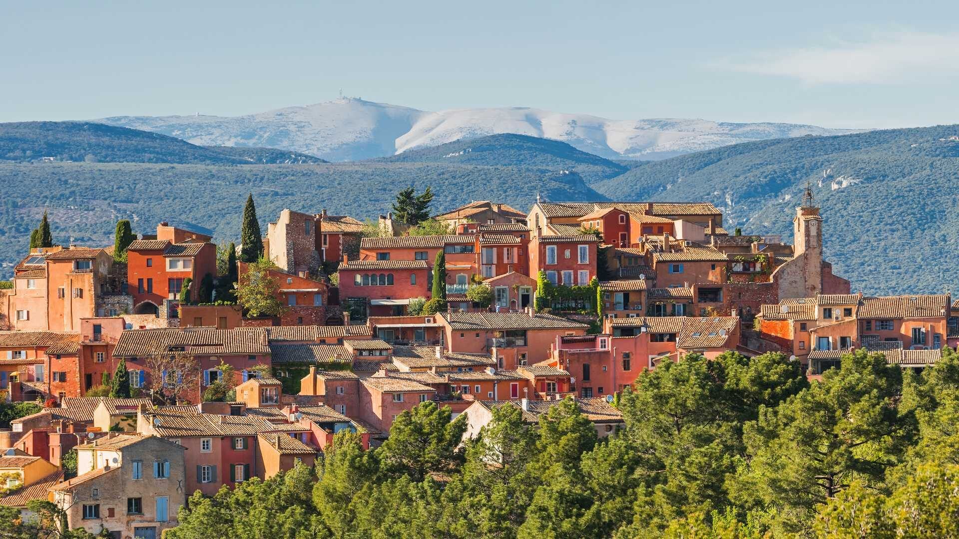1920x1080 Visit Roussillon in the Luberon: ochre valley and Provençal market