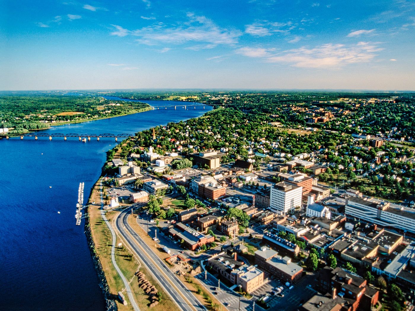 1400x1050 Fredericton