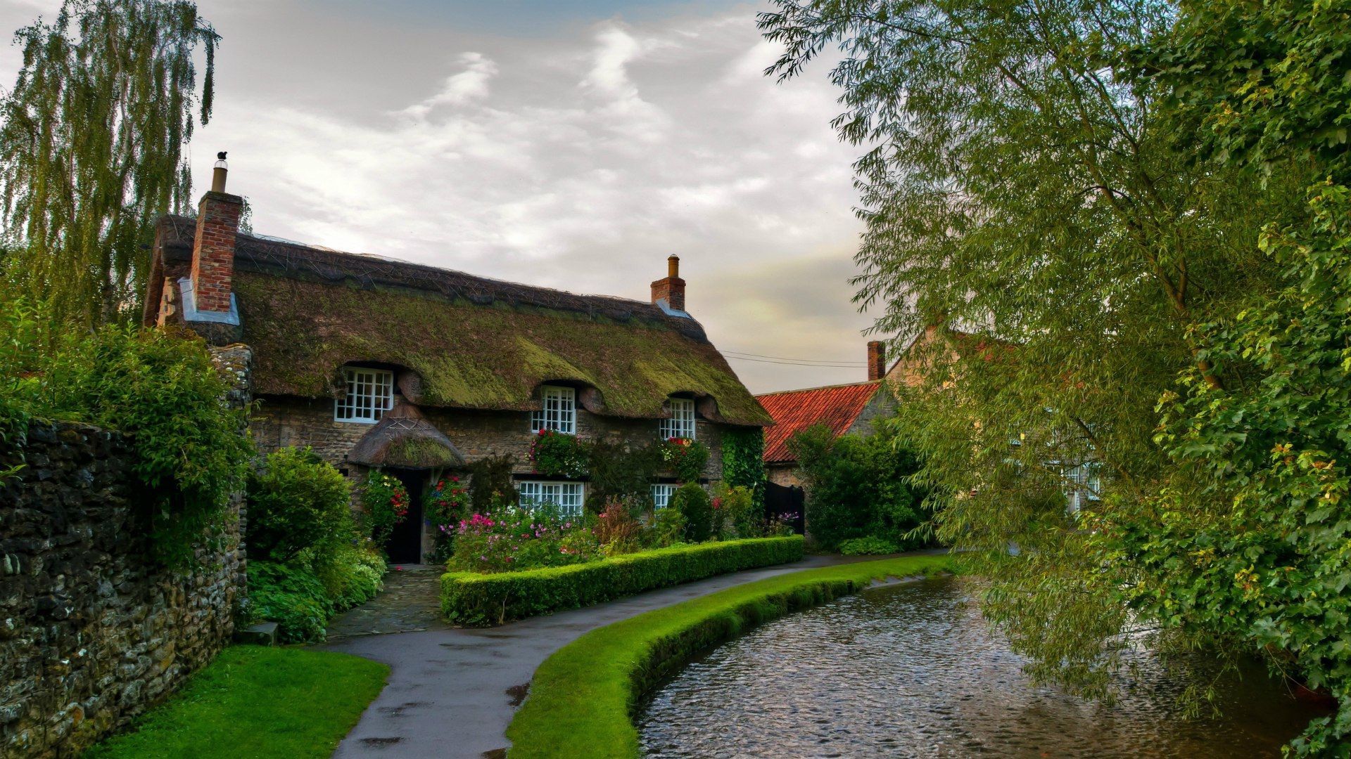1920x1080 Street In The English Town Of Thornton Le Dale Desktop Wallpaper 1920x1080