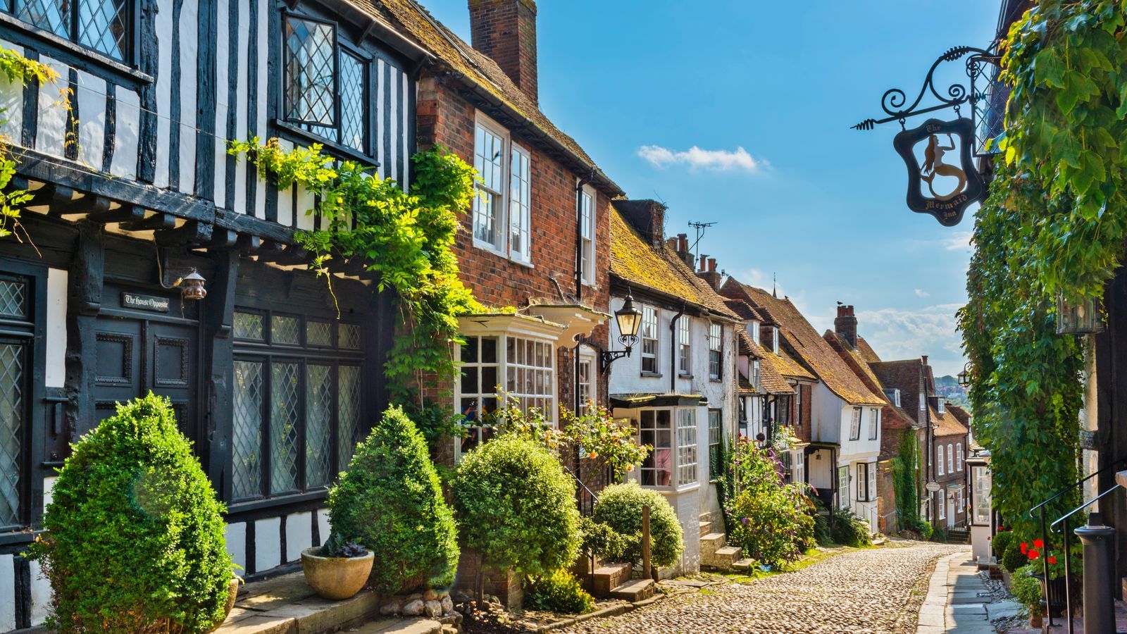 1600x900 Great British Escapes. House & Garden