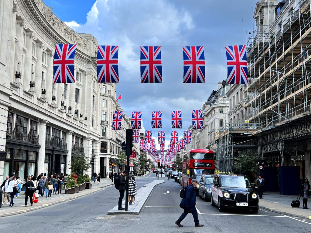 1024x768 London, England Traveled Fella