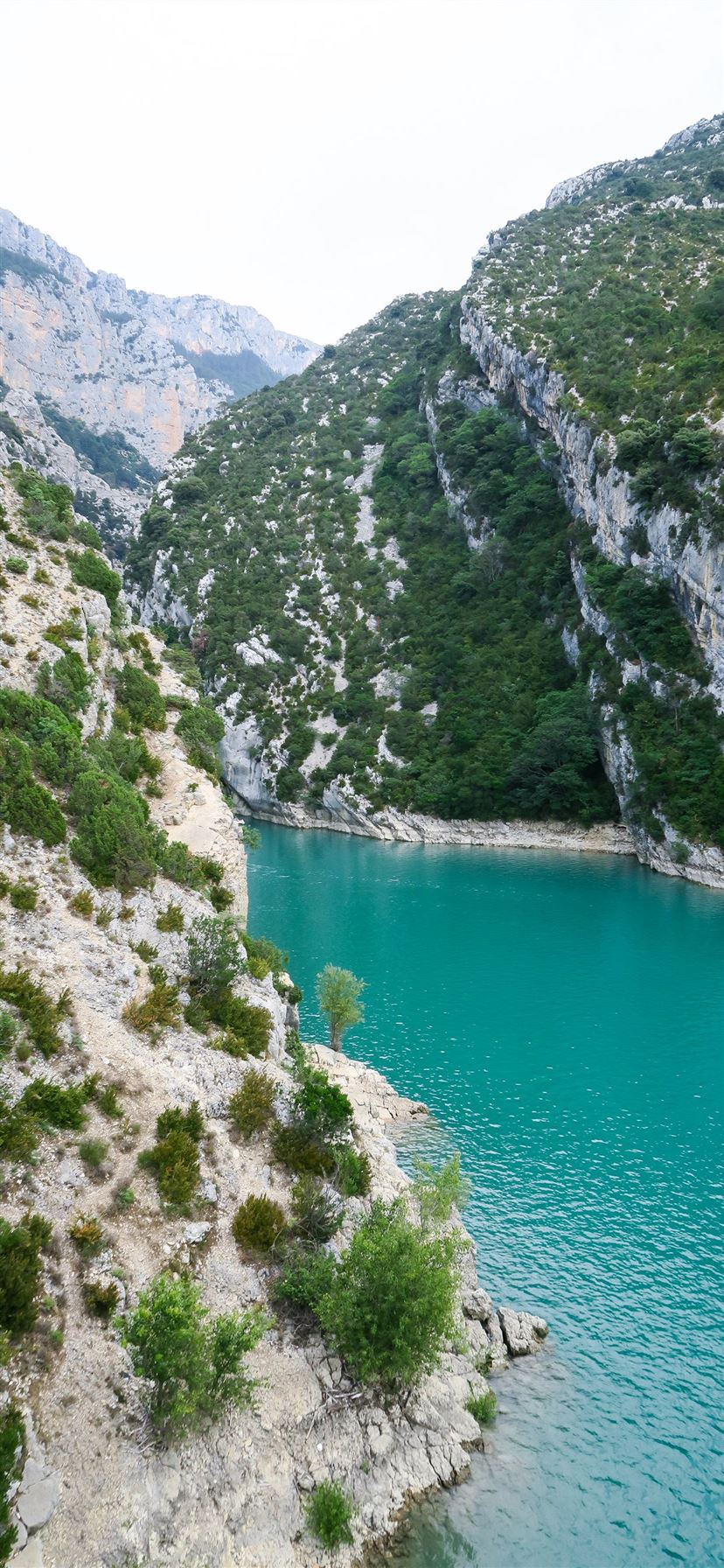 828x1792 Verdon Gorge iPhone 11 Wallpaper Free Download