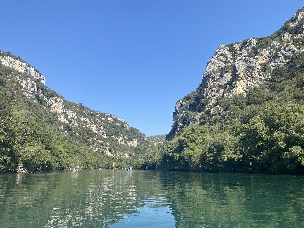 1024x768 A Fortnight in Provence