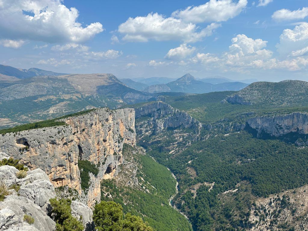 1024x768 Les Gorges du Verdon. Shutters & Sunflowers