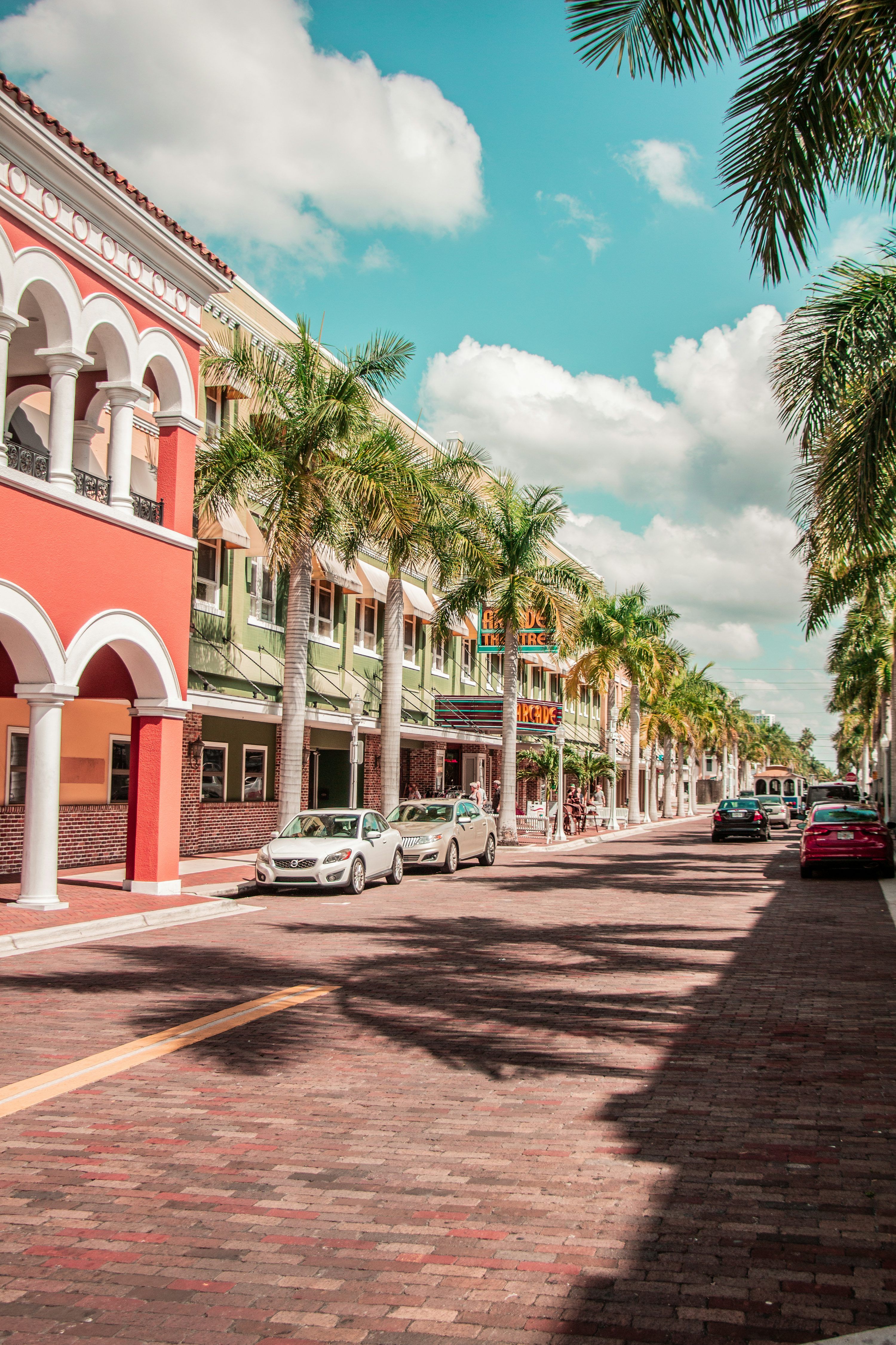 3000x4500 Summer City Picture. Download Free Image