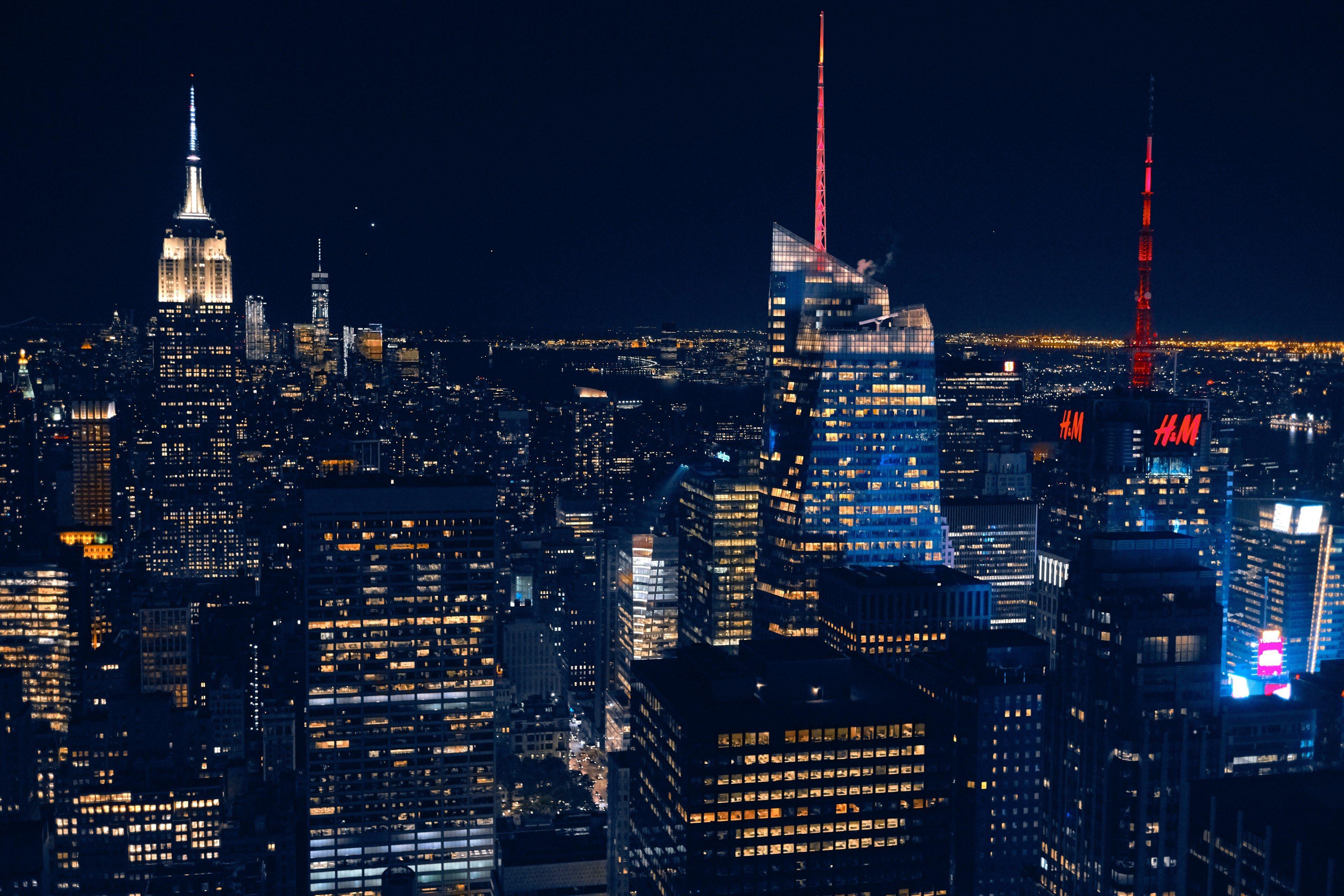 3840x2560 the new york city skyline and skyscraper lights in the dead