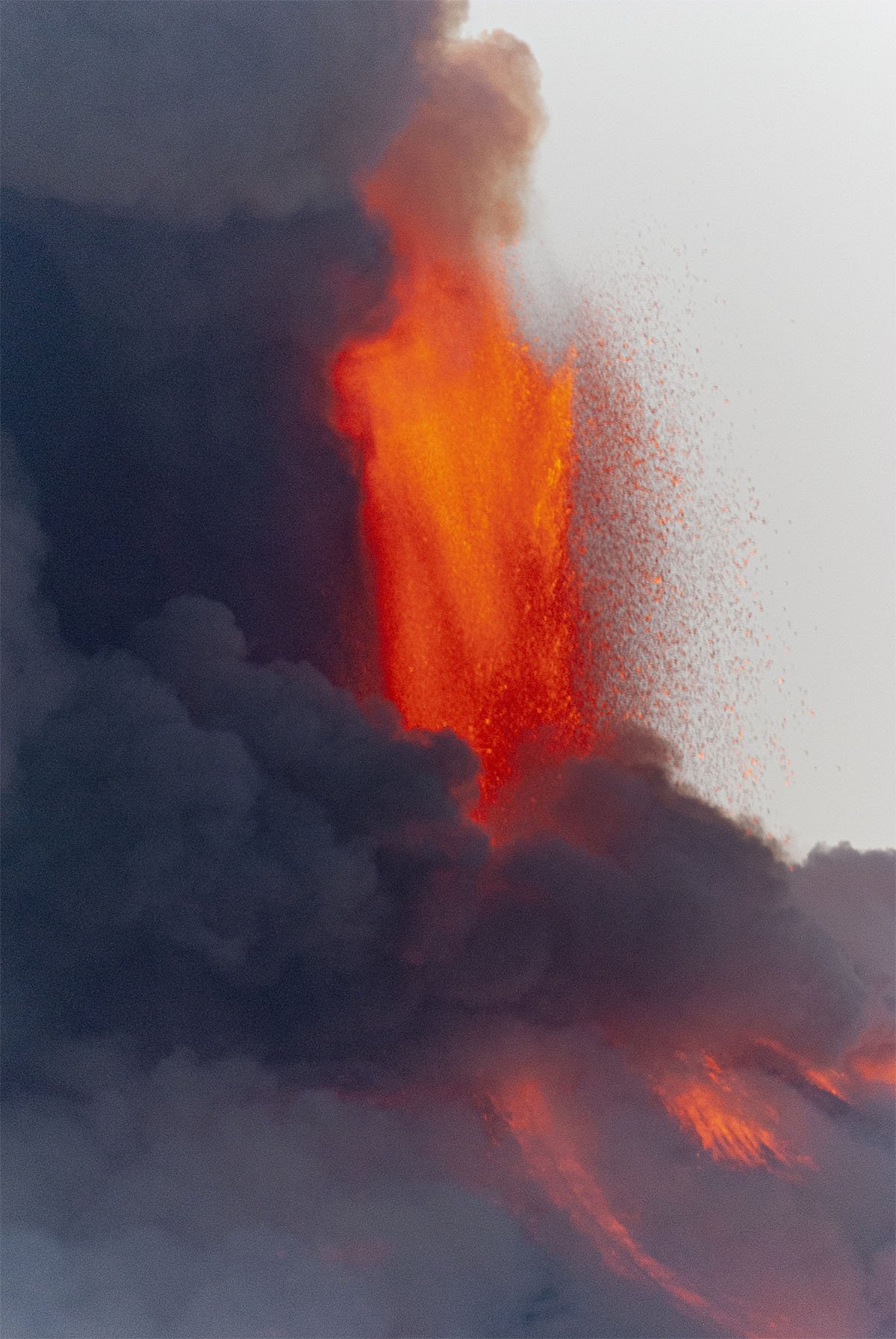1200x1793 Photos: Sicily's Mt. Etna erupts in spectacular form