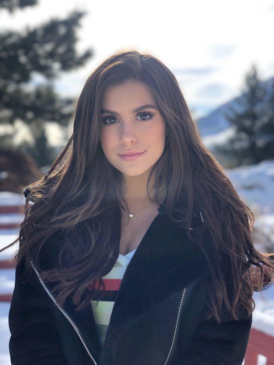 900x1200 Madisyn Shipman Wallpaper