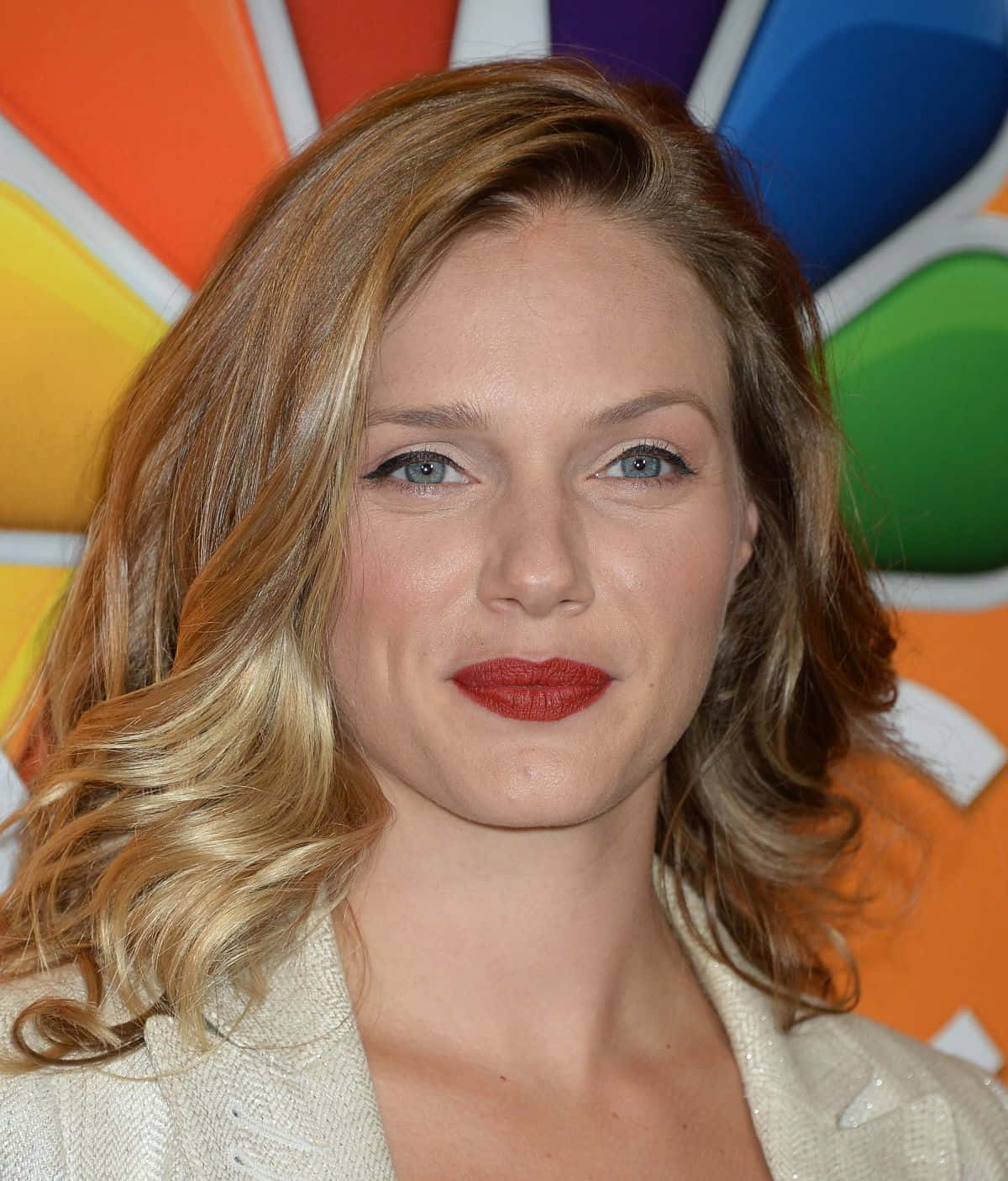 1200x1405 Download free Tracy Spiridakos Red Carpet Look Wallpaper