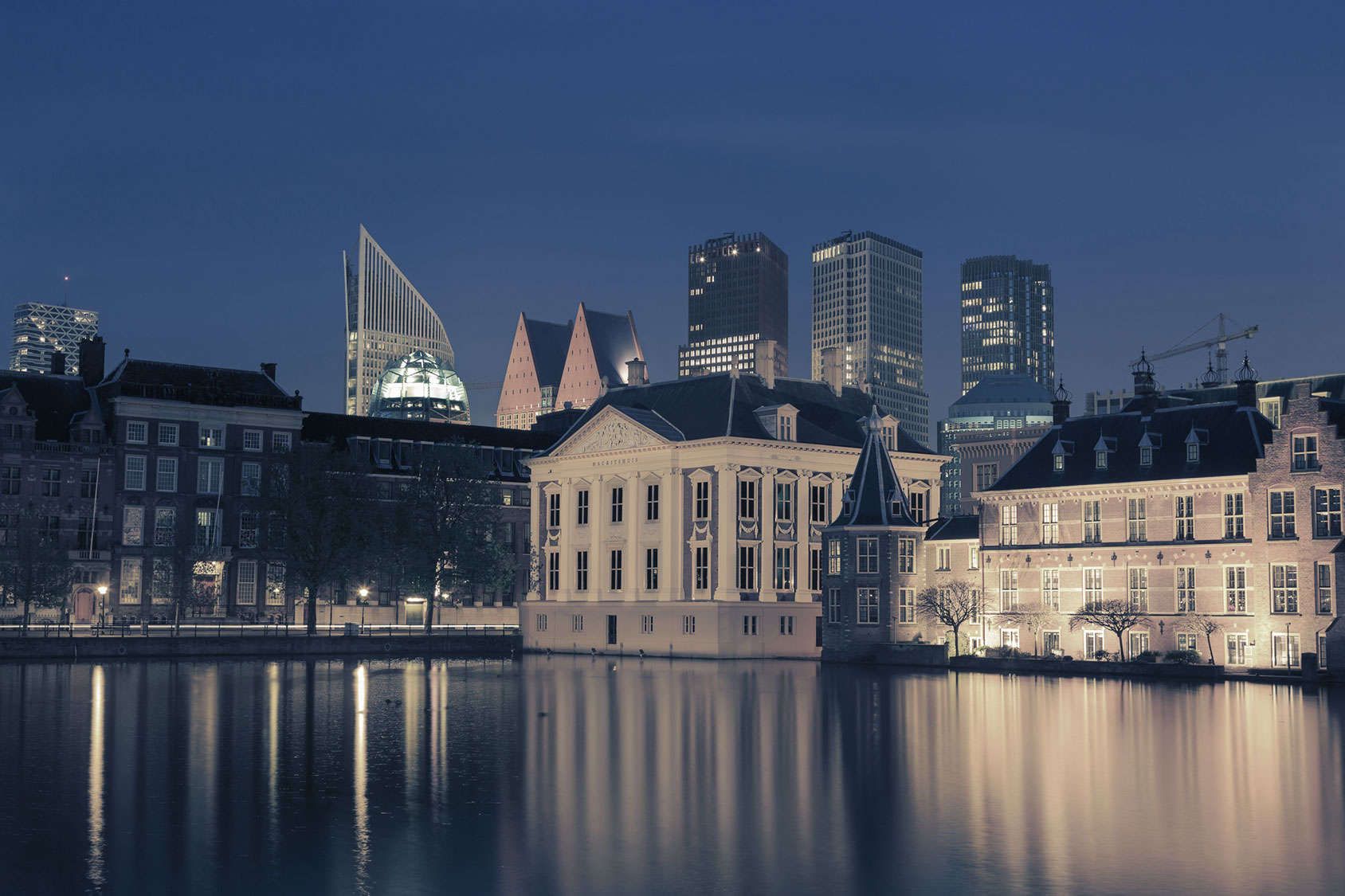 1688x1125 Headhunting in Western Europe Executive Search