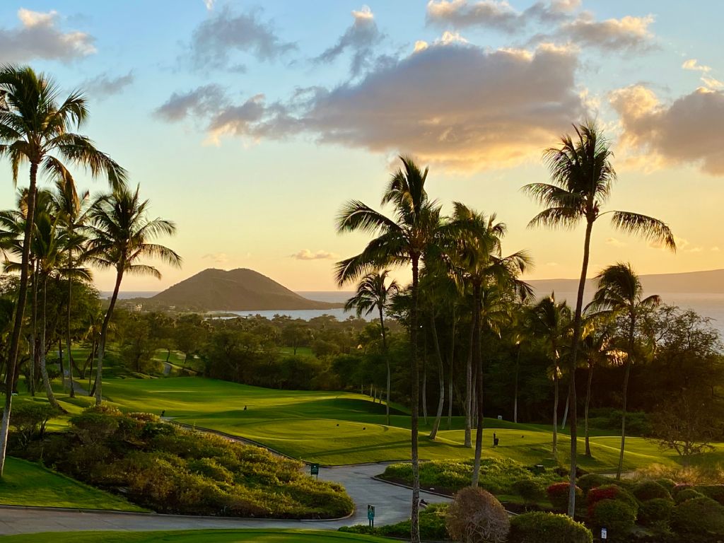 1024x768 A Mahalo for Maui Hawaii's Valley Isle, Where Great Golf is Just the Beginning