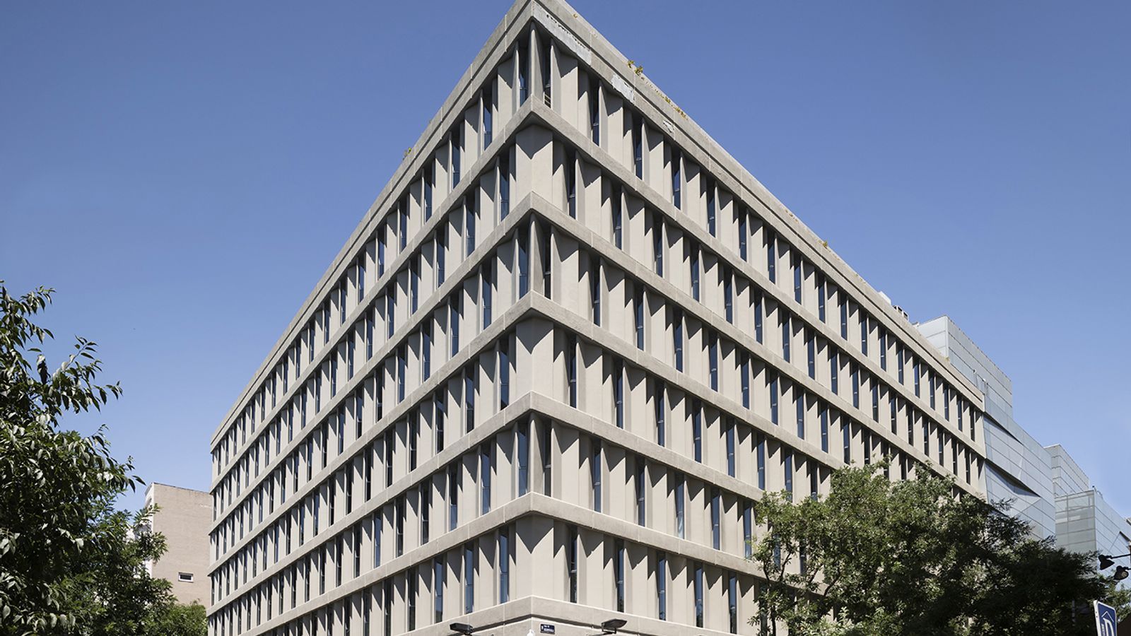 1600x900 IBM Office Building