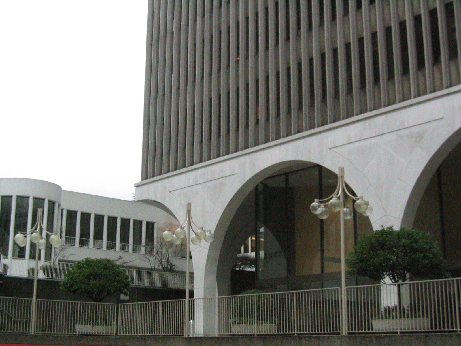 1600x1200 Ibm building in