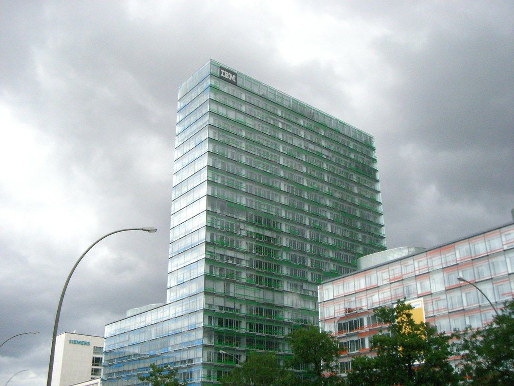 1024x768 ibm building
