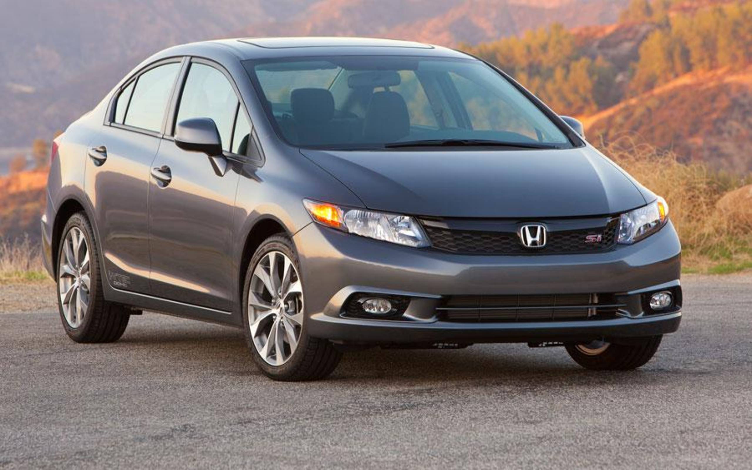 2560x1600 Honda Civic Si Navi Sedan review notes: Top performing Civic still plagued