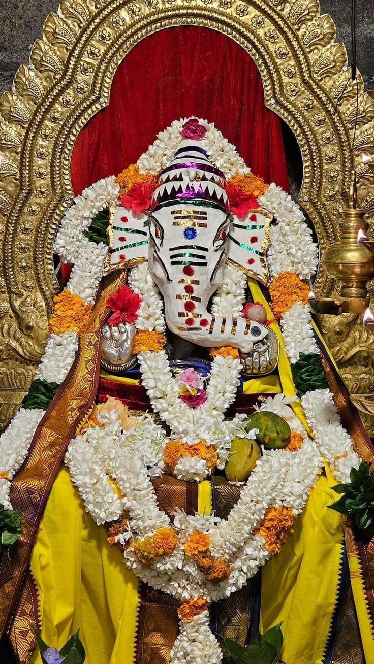 736x1308 Siddi vinayaka image. Karpaga vinayagar HD wallpaper, Vijaya ganapathi image, Shri ganesh