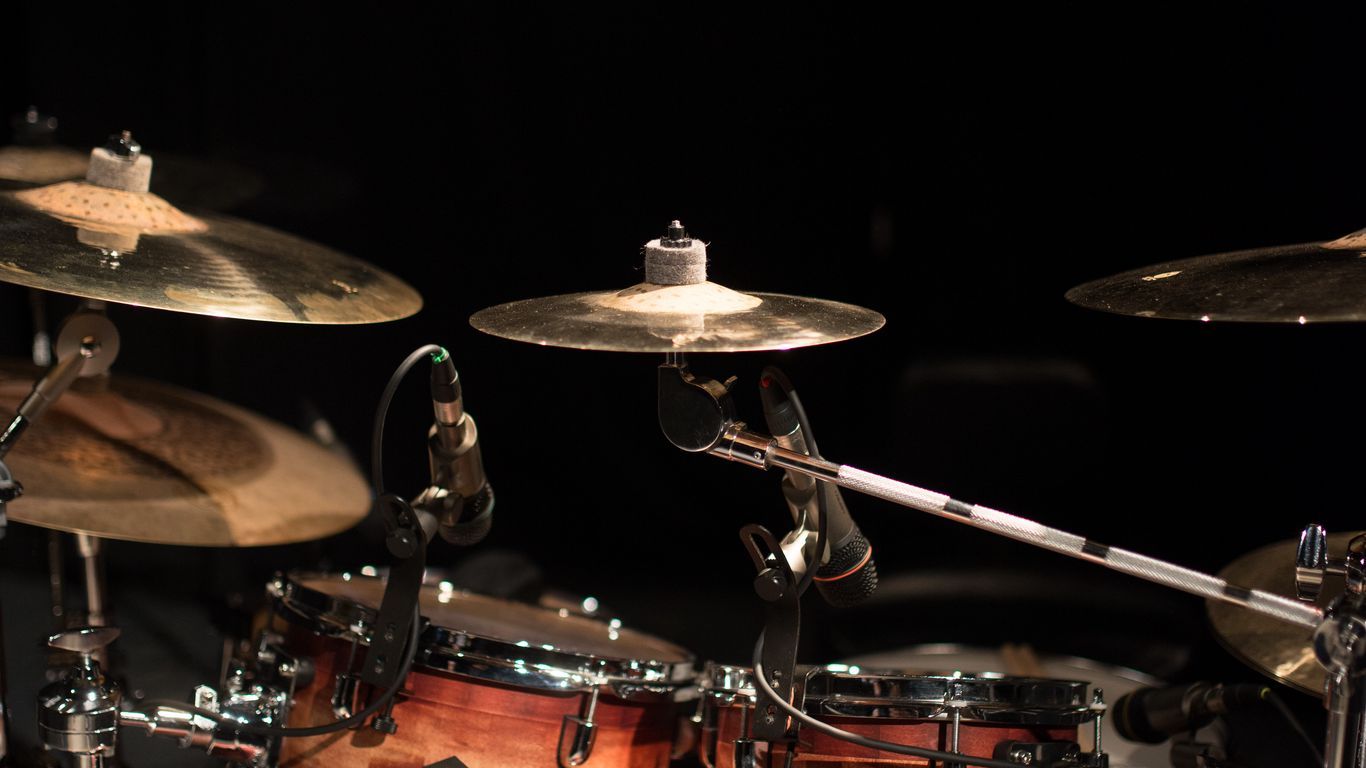 1366x768 Download wallpaper 1366x768 drums, musical instrument, installation, music tablet, laptop HD background