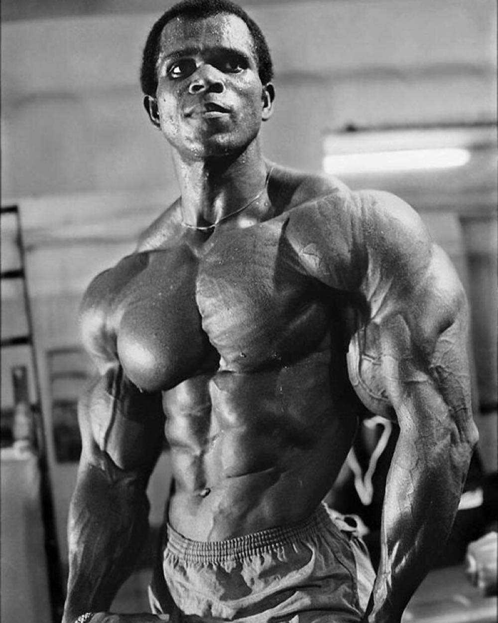 1000x1250 Serge Nubret aka The Black Panther