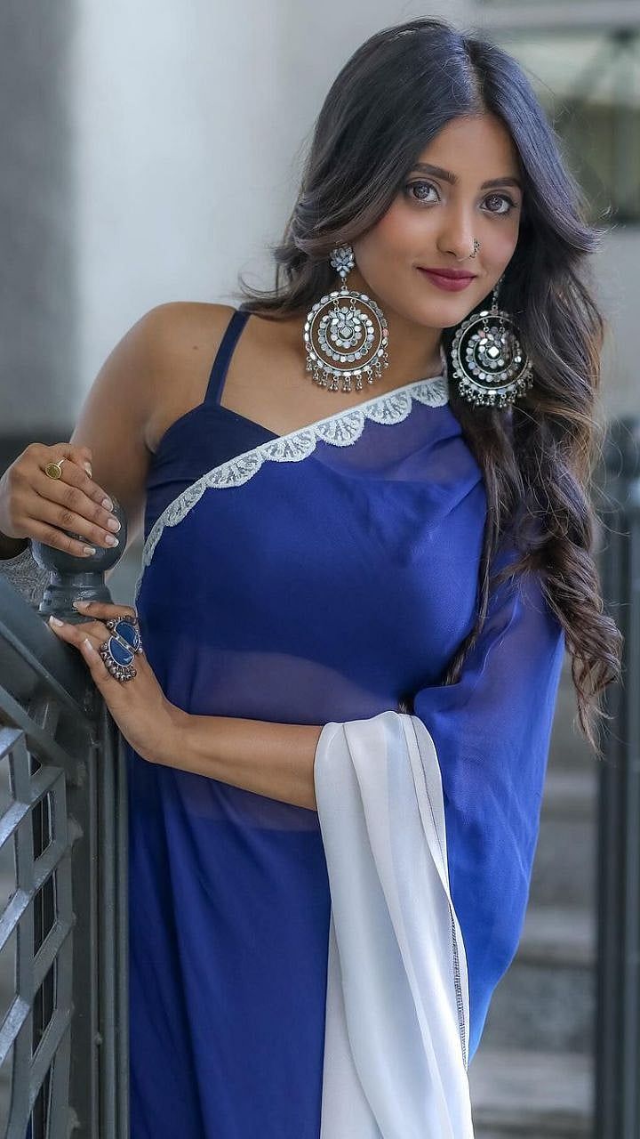 720x1280 Ulka Gupta : नजरेच्या जादूनं काळीज चोरून. Jhansi Ki Rani Fame Indian Actress Ulka Gupta New Photo On Instagram