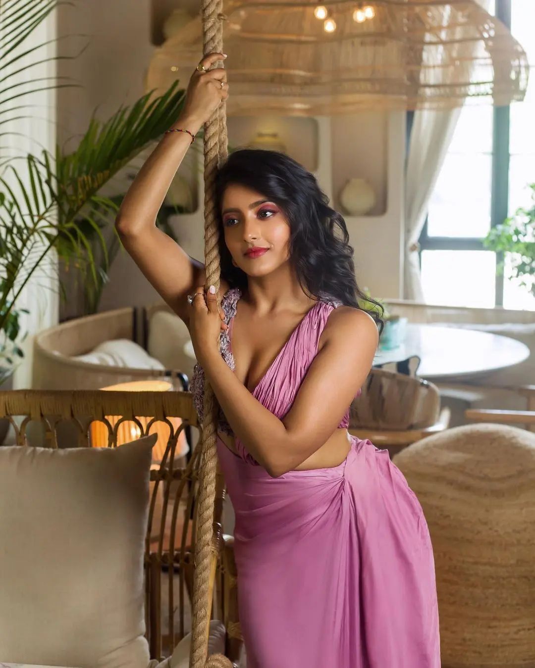 1080x1350 Ulka Gupta Photo. Ulka Gupta Latest HD Pics. Ulka Gupta New Image