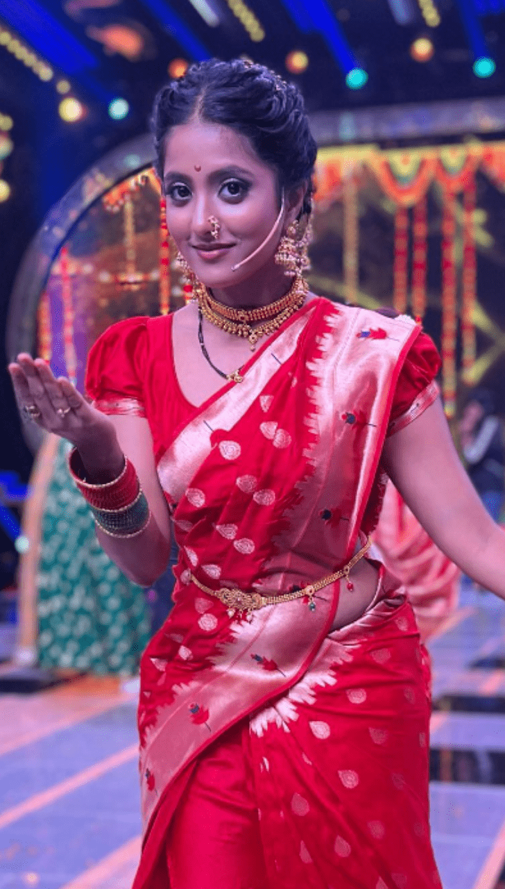 728x1280 Ulka Gupta leaves fans mesmerized with her ethnic ensembles. Times of India