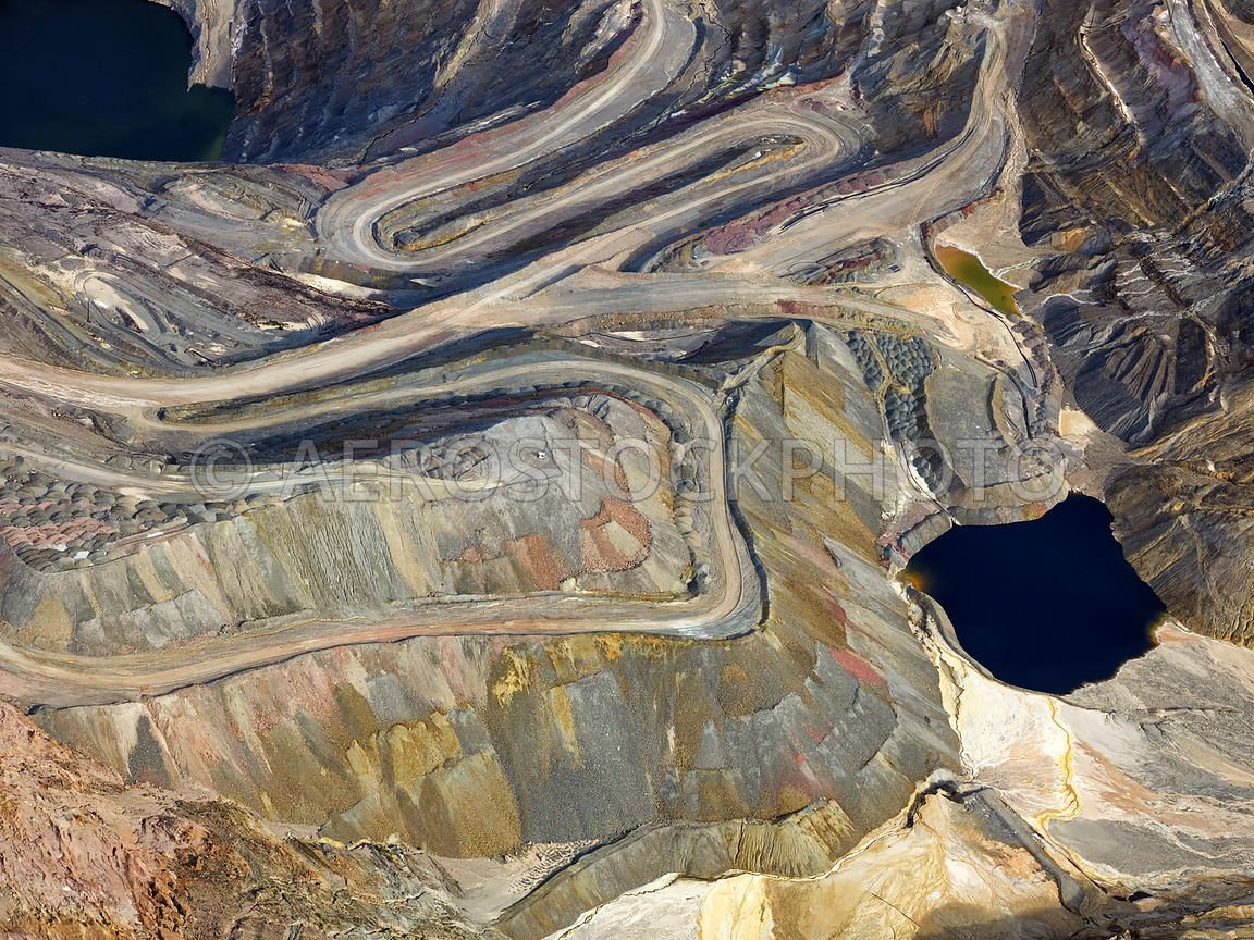 1152x864 aerial view Open Pit Excavation at the Ray mine, Kearny, Pinal County, Arizona, USA