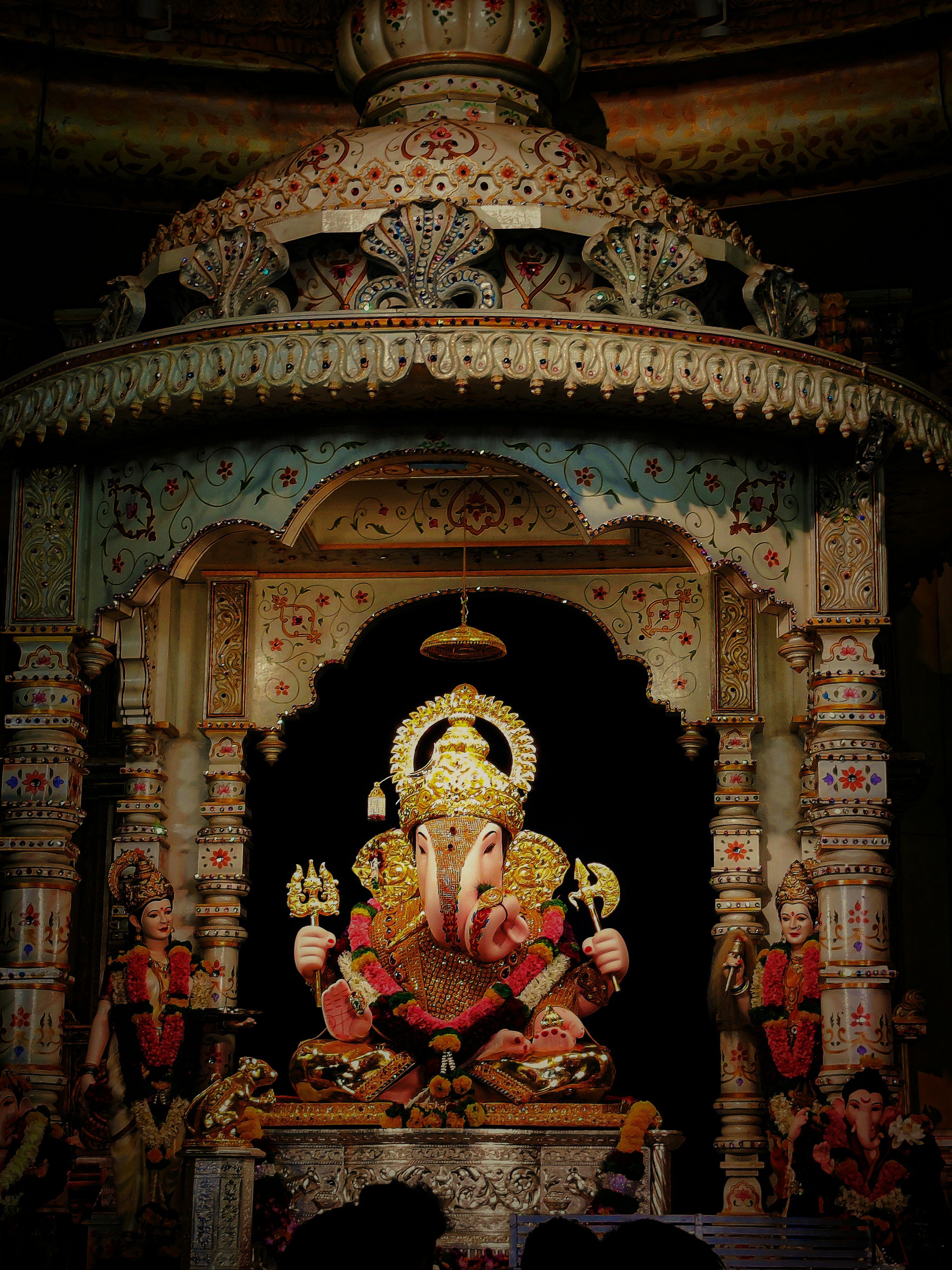 3000x4000 Dagdusheth Ganpati Picture Image