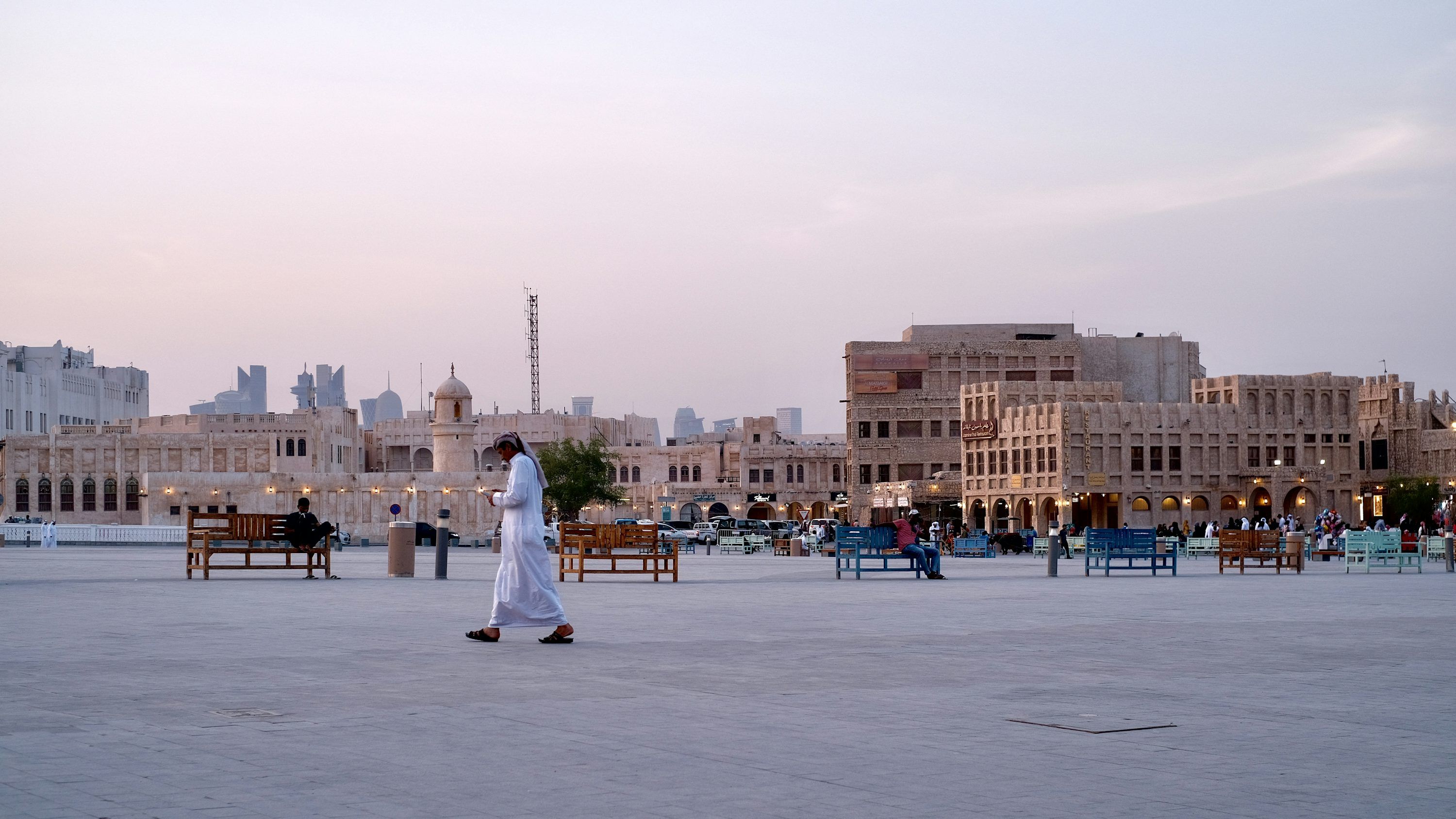 3000x1688 Souq Waqif Picture. Download Free Image