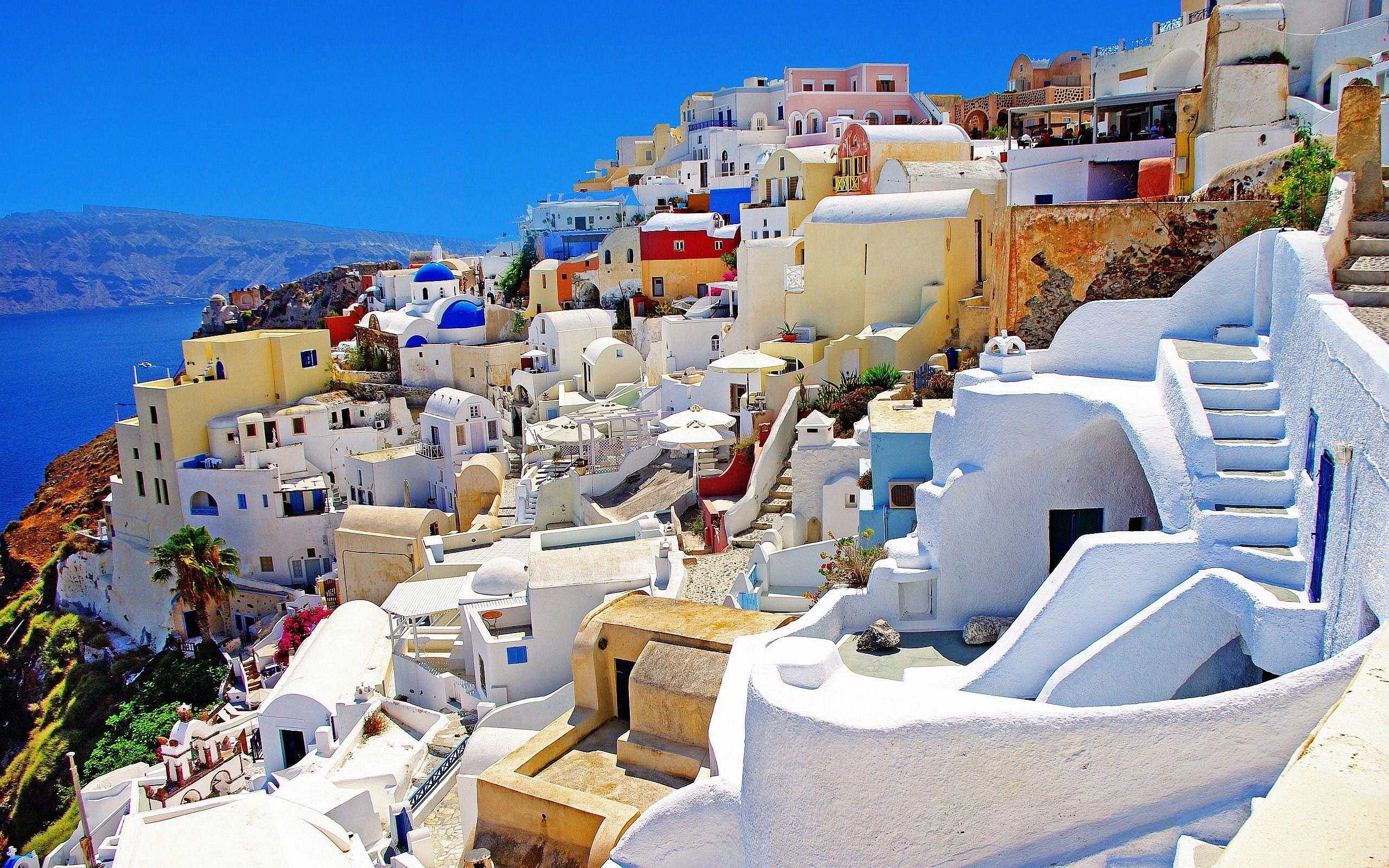 2560x1600 Santorini Greece Background