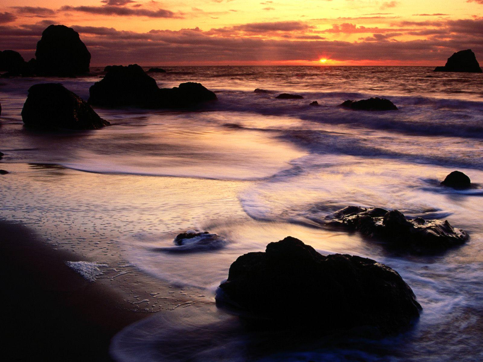 1600x1200 Land's End Wallpaper