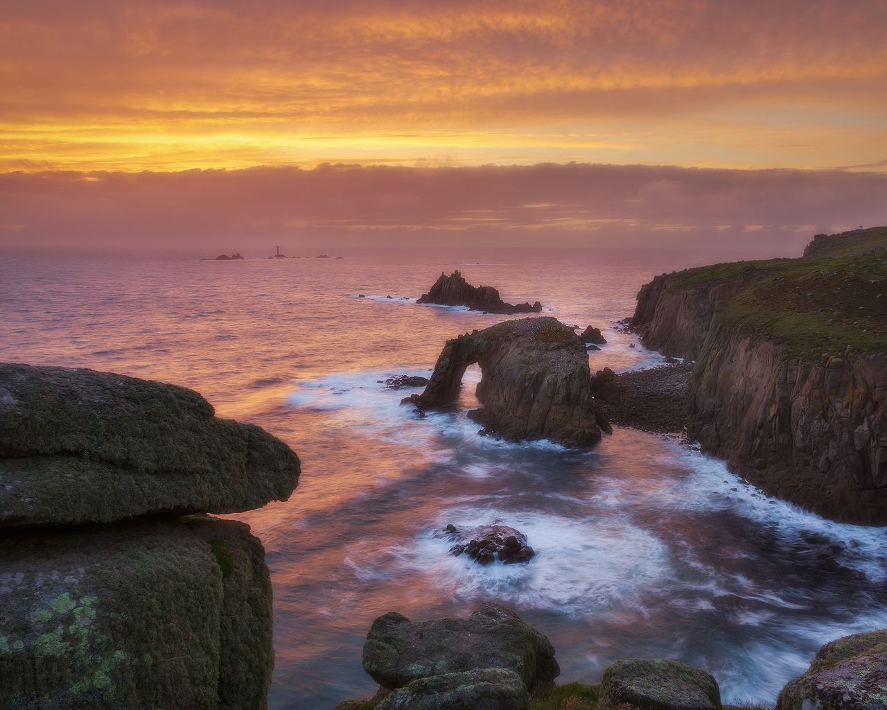 1280x1024 Lands End Sunset. Lands End, Cornwall, United Kingdom. David Thompson Photography