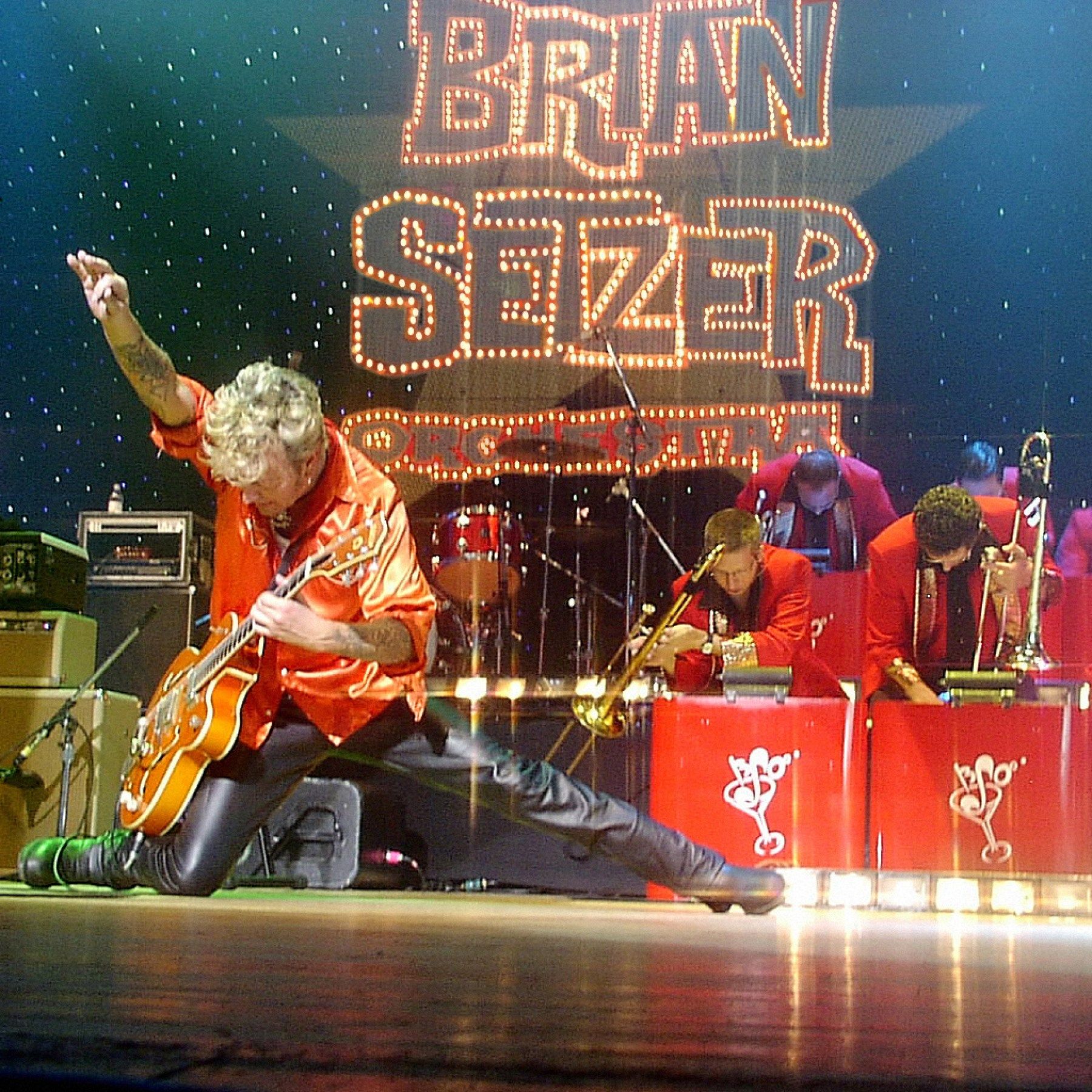 1800x1800 Brian Setzer talks 25 years of leading an orchestra ahead of Hollywood Bowl show
