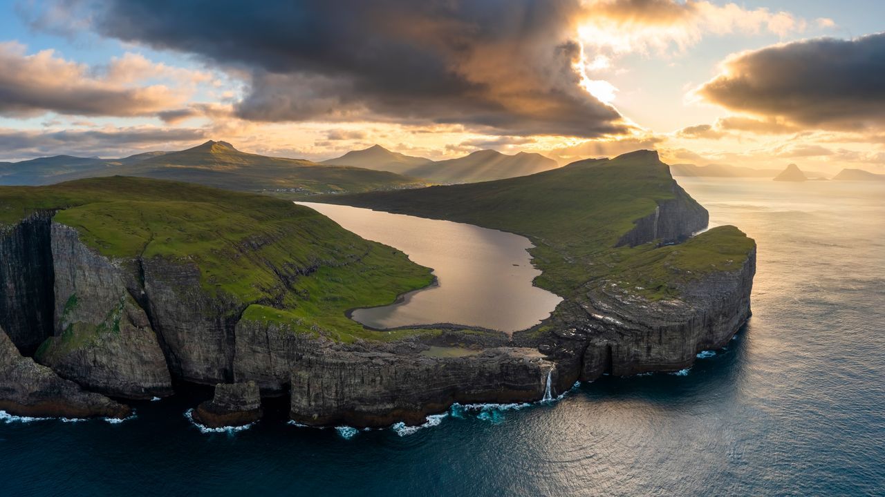 1280x720 Sørvágsvatn lake, Island of Vágar, Faroe Islands Gallery · Peapix